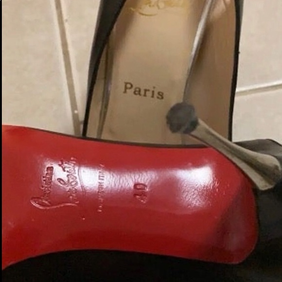 Red bottoms - Picture 3 of 5